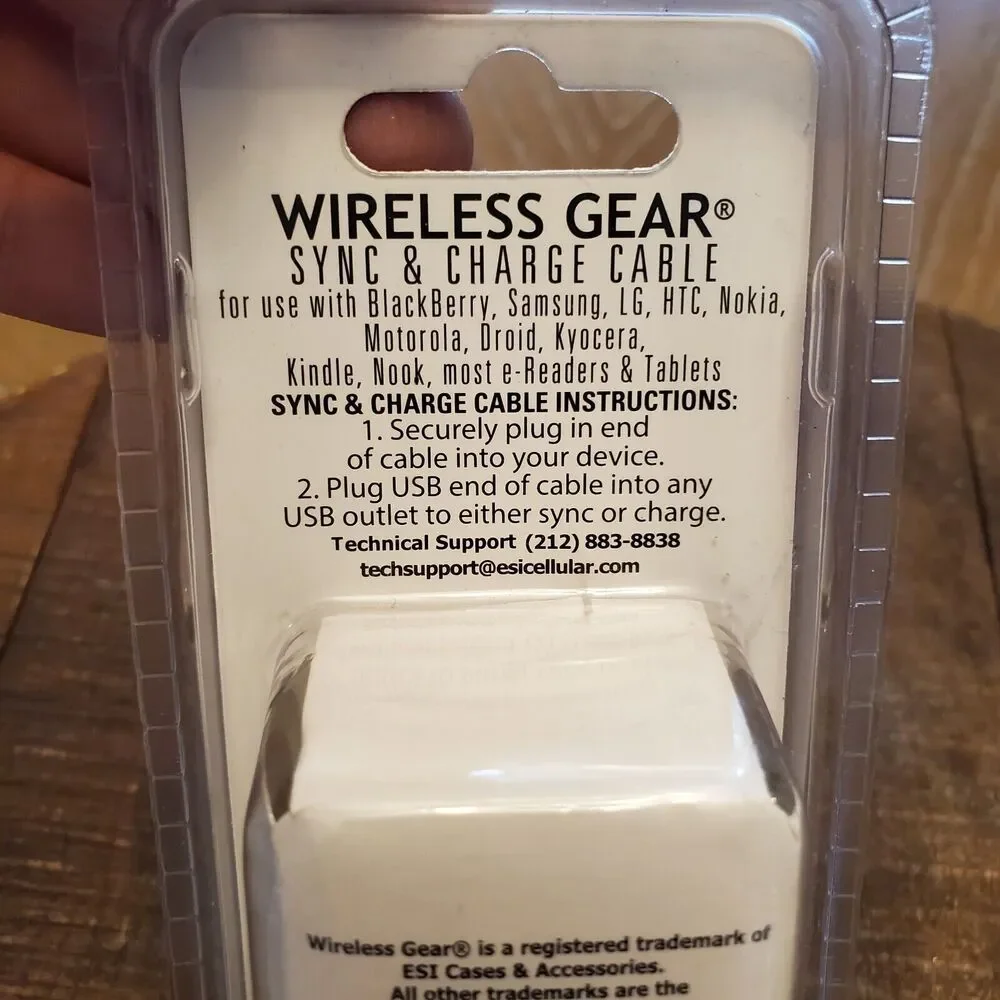 Wireless Gear 10 FT Sync & Charge Cable USB-C Devices Adult New Black Electronic